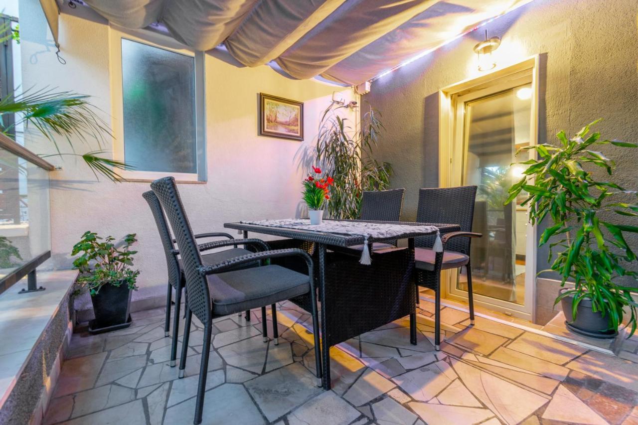 Apartments Villa Tomas Brela Εξωτερικό φωτογραφία