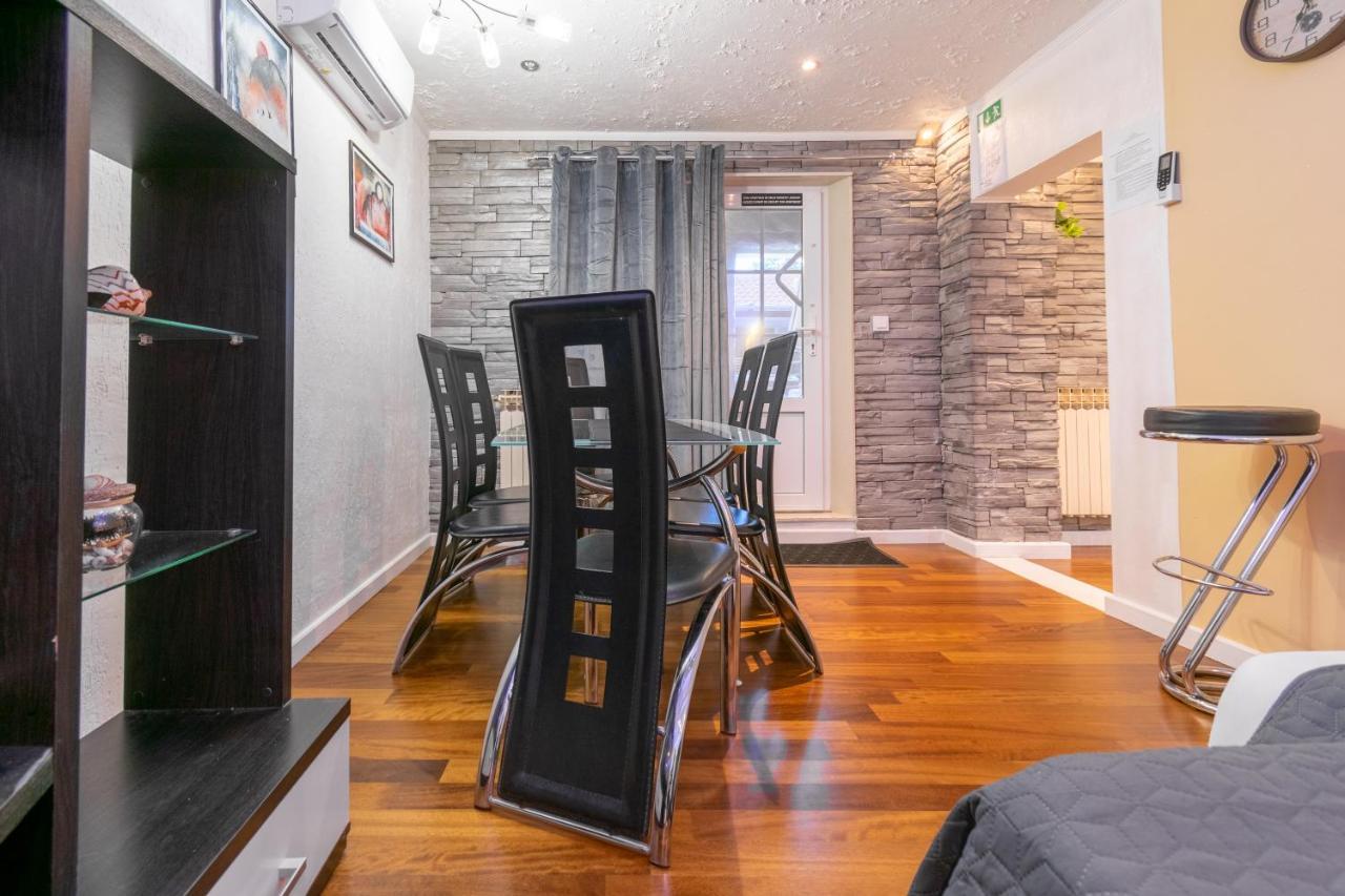 Apartments Villa Tomas Brela Εξωτερικό φωτογραφία